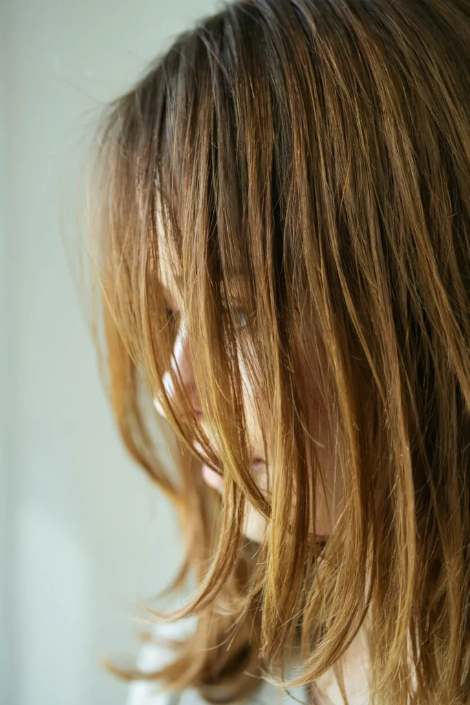 Butterscotch Curtain Bangs Blend