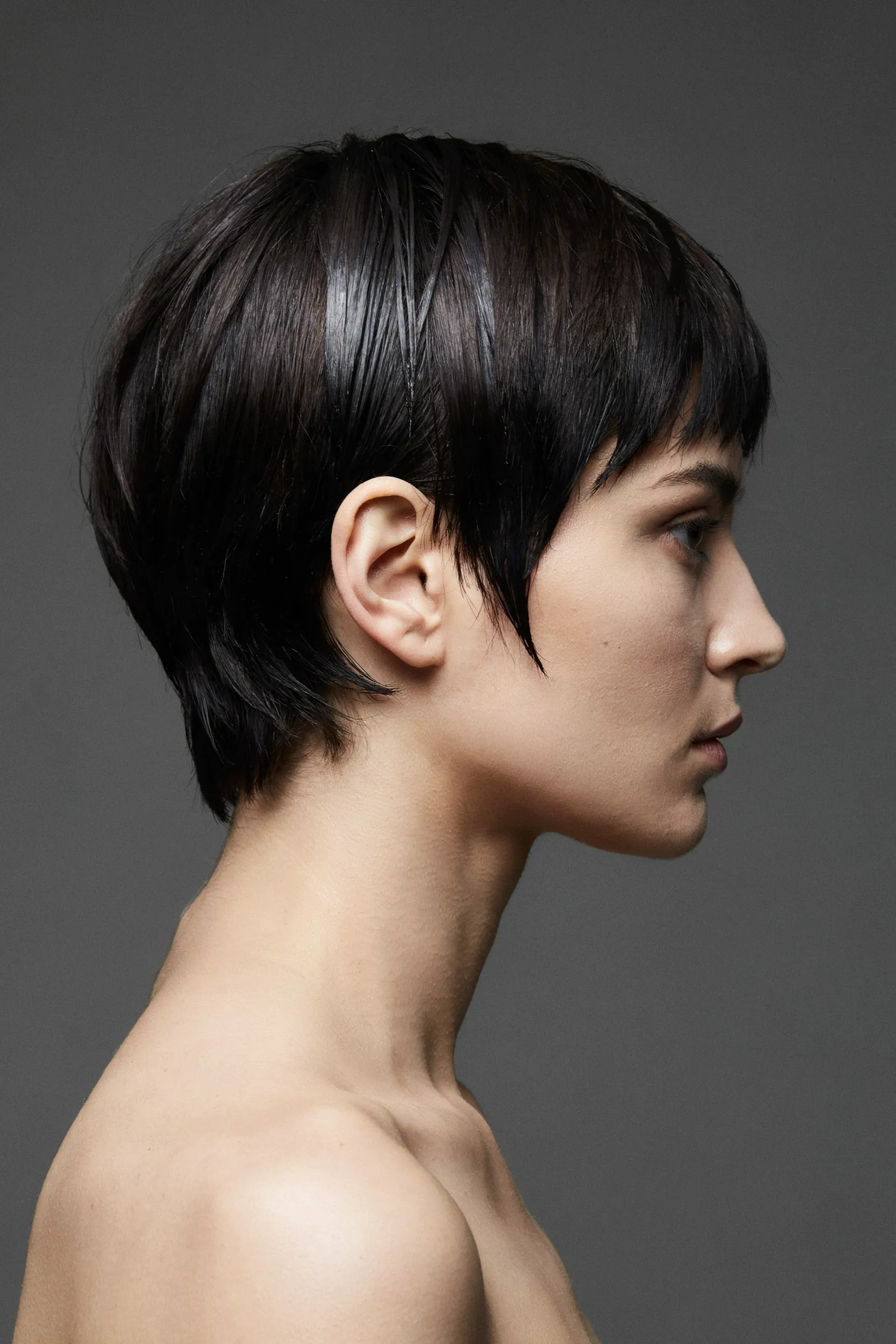 wet-look texturized pixie