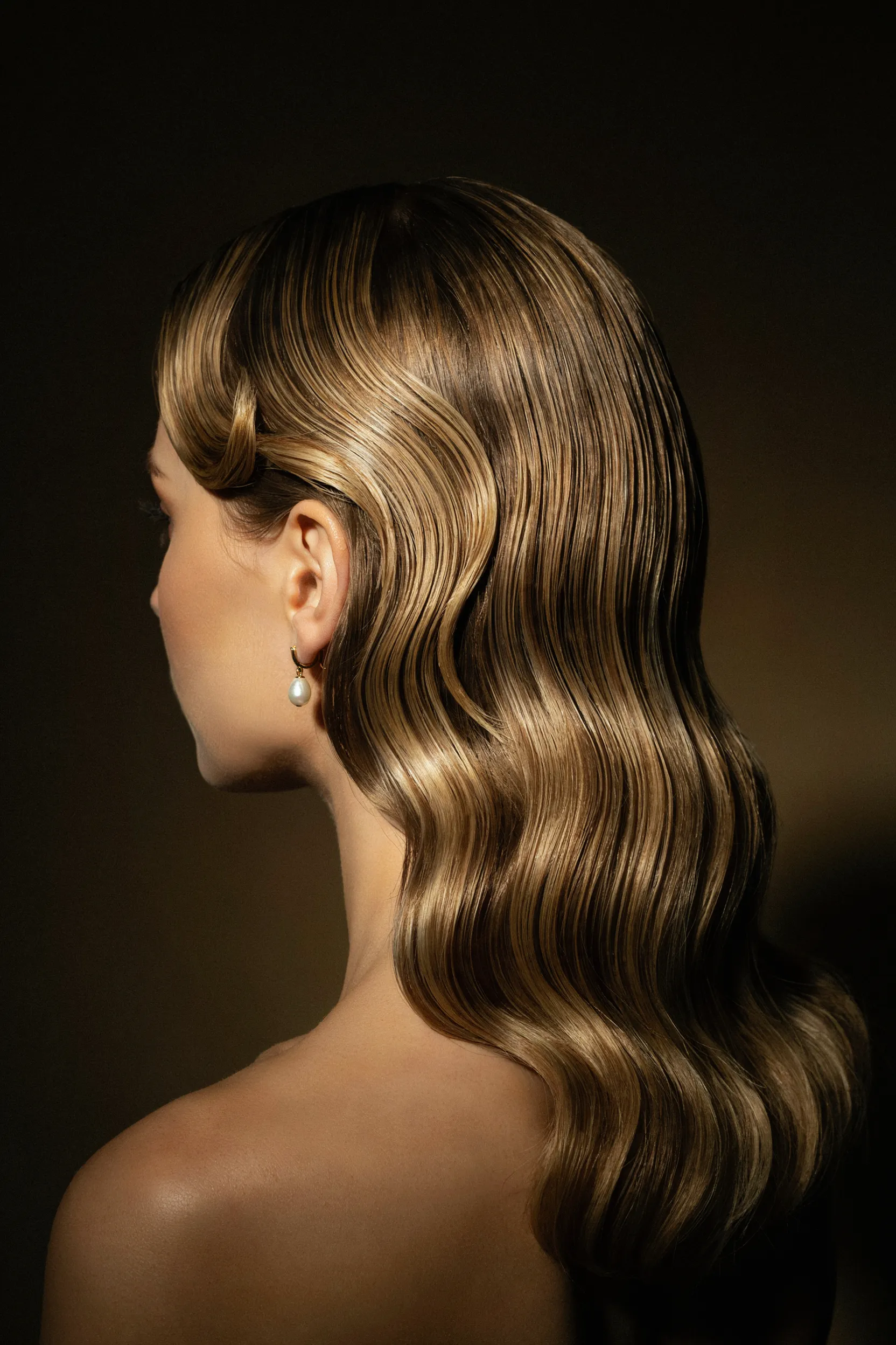 hollywood vintage gold waves